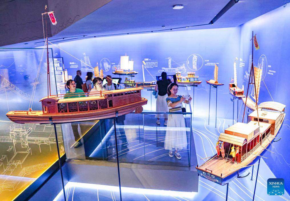 Museums across China receive crowds of visitors ahead of International Museum Day
