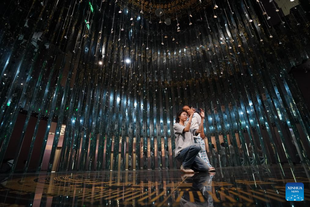 Museums across China receive crowds of visitors ahead of International Museum Day