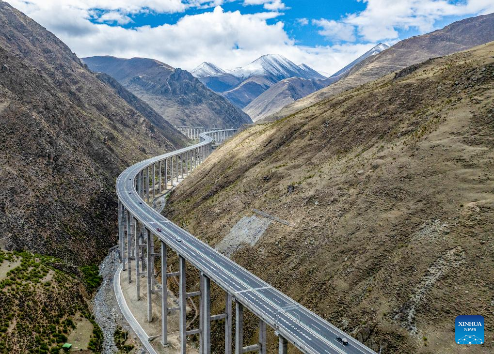 Improved transport network boosts accessibility across China's Xizang