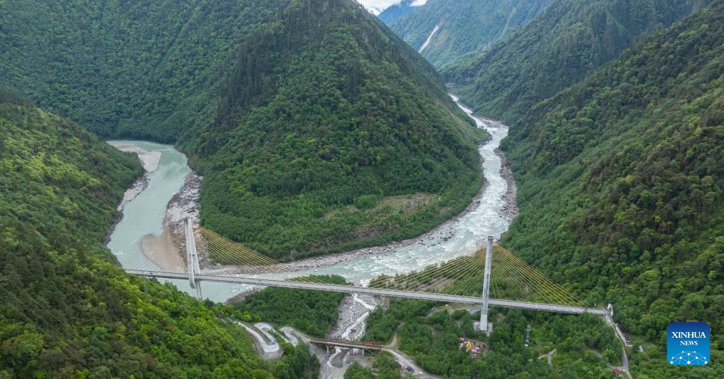 Improved transport network boosts accessibility across China's Xizang