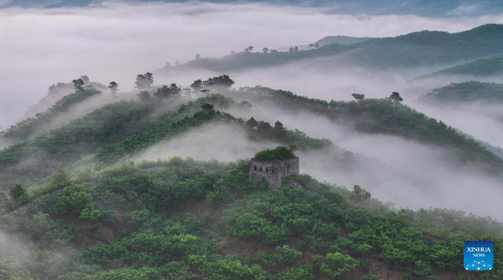 Morning scenery at Great Wall in Zunhua City, China's Hebei