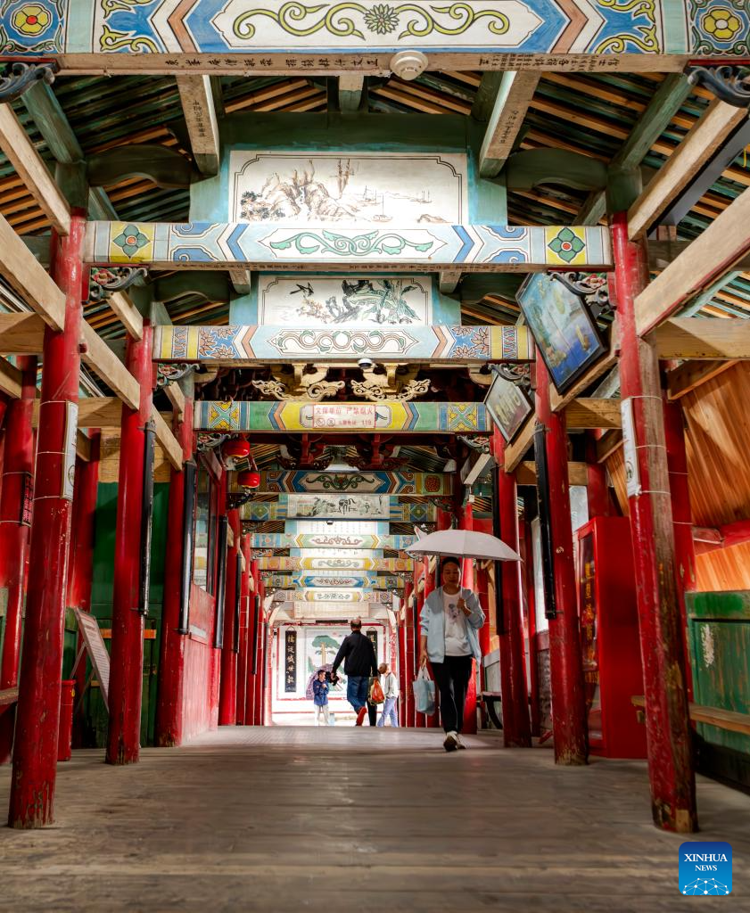Wooden-roofed arch bridges well preserved in China's Fujian