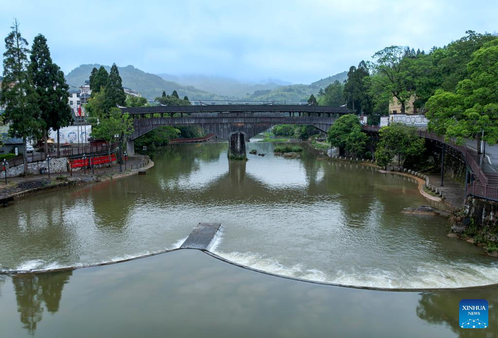Wooden-roofed arch bridges well preserved in China's Fujian