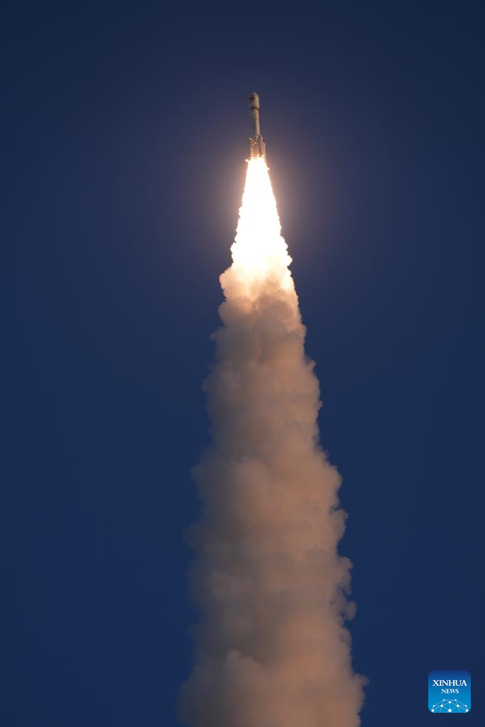 China launches new satellite group for commercial constellation
