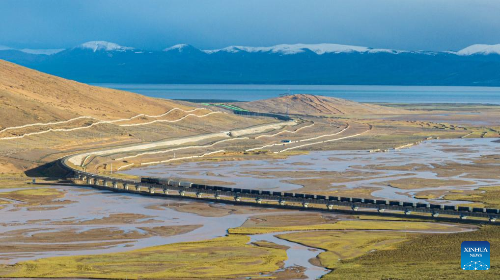 Plateau railway worker ensures safe travel in China's Xizang