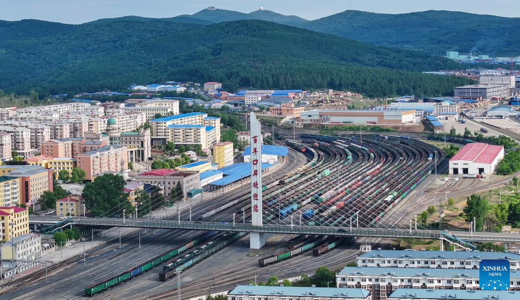 Eastern corridor of China-Europe freight train network witnesses over 40,000 trips