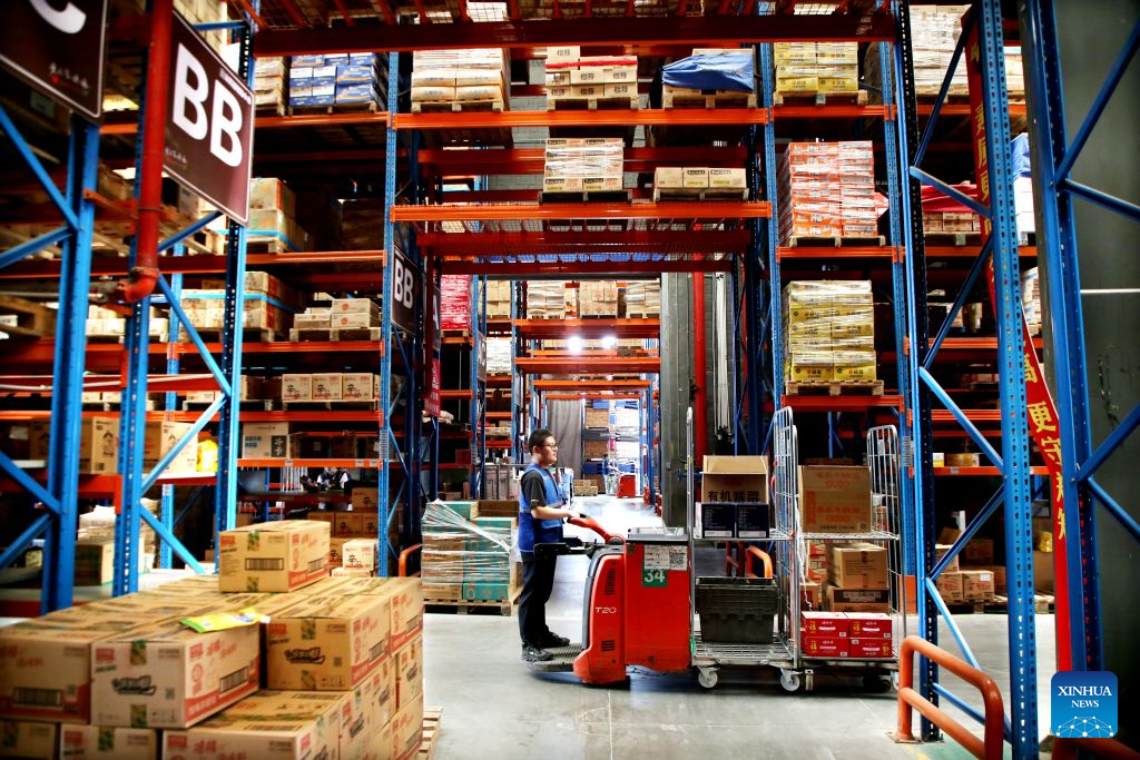 China's e-commerce, logistics companies prepare for annual online shopping festival