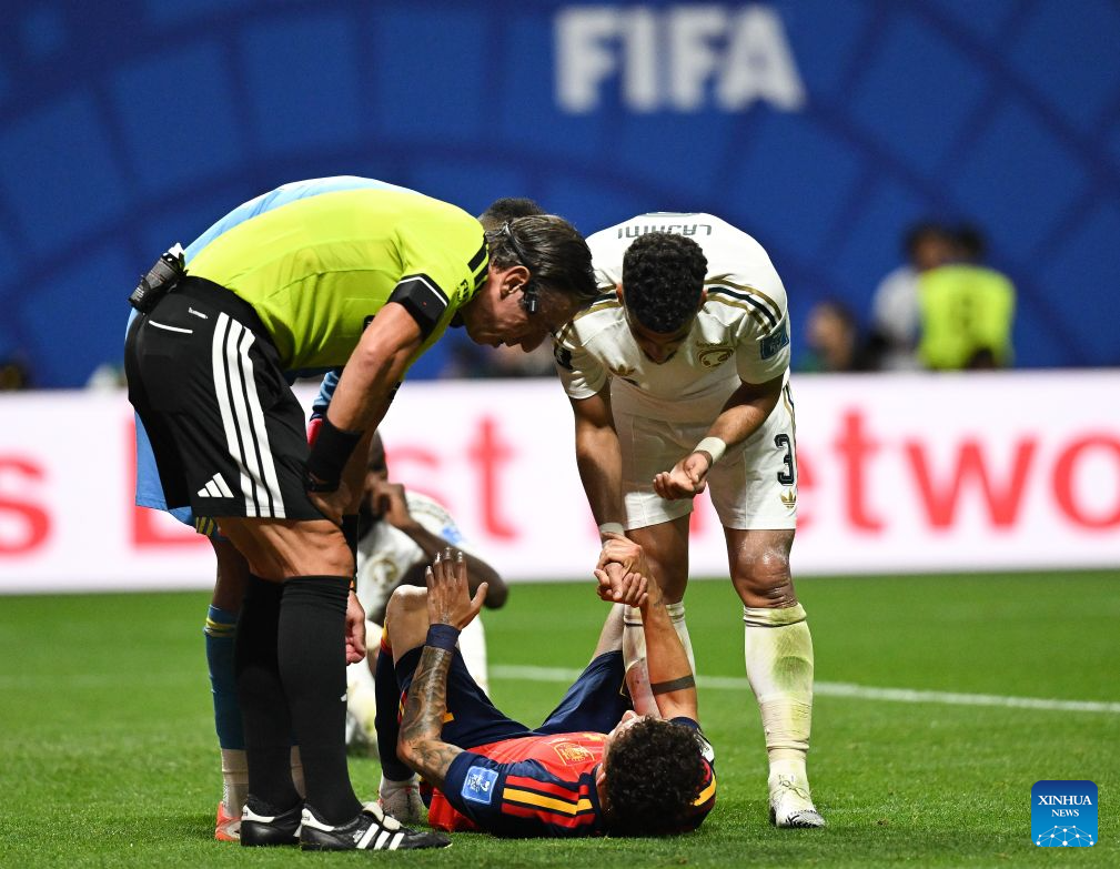 Yamal scores, Spain tears Saudi Arabia apart at World Cup