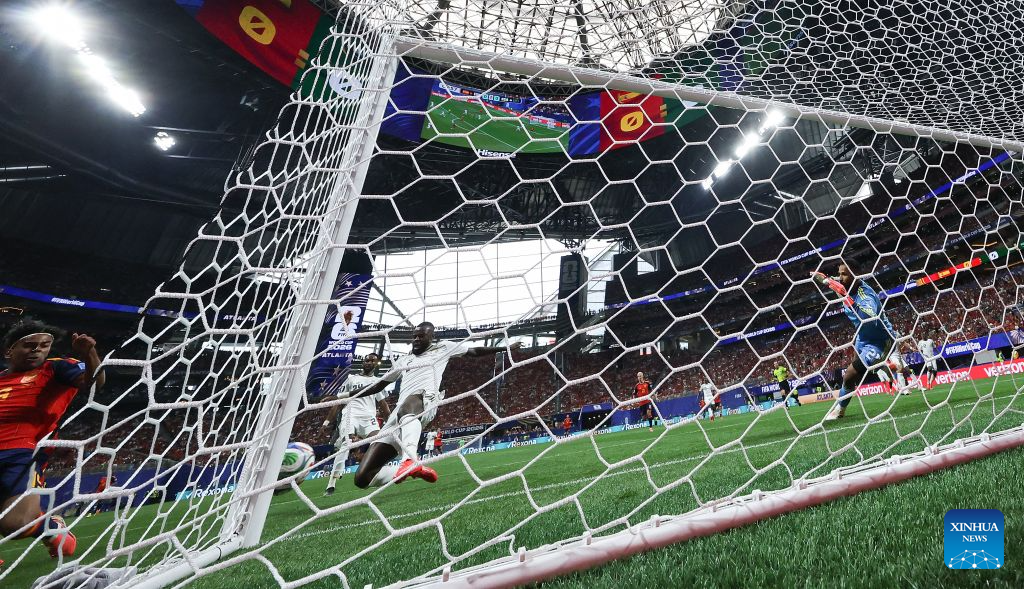 Yamal scores, Spain tears Saudi Arabia apart at World Cup