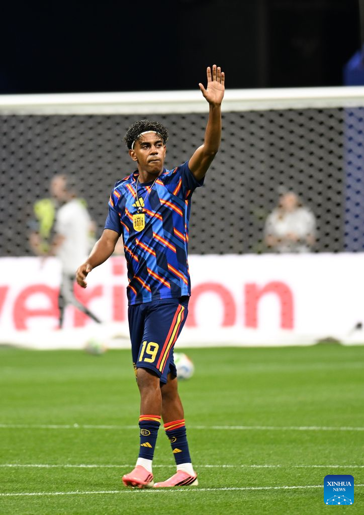 Yamal scores, Spain tears Saudi Arabia apart at World Cup