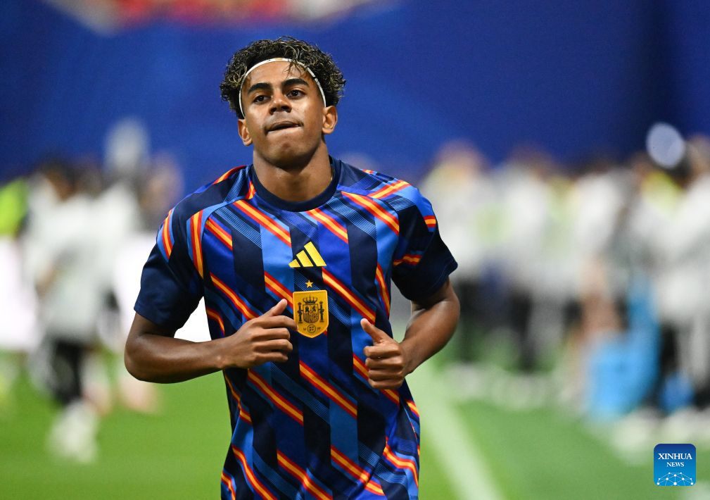 Yamal scores, Spain tears Saudi Arabia apart at World Cup