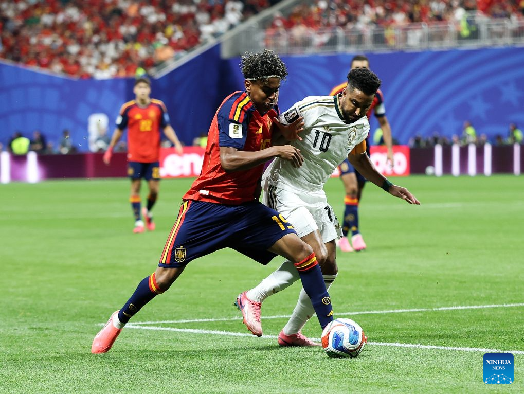 Yamal scores, Spain tears Saudi Arabia apart at World Cup