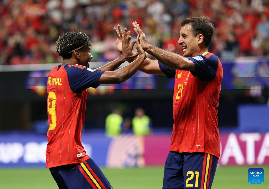Yamal scores, Spain tears Saudi Arabia apart at World Cup