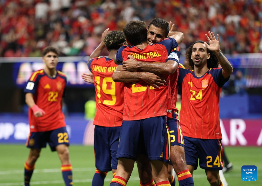 Yamal scores, Spain tears Saudi Arabia apart at World Cup