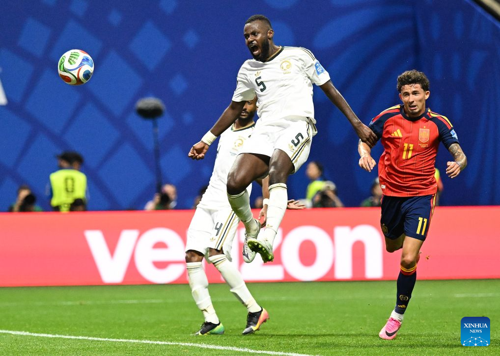 Yamal scores, Spain tears Saudi Arabia apart at World Cup