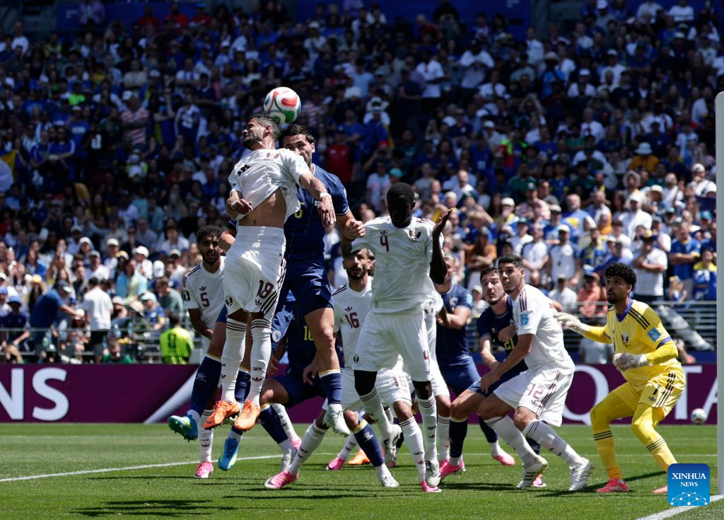 Bosnia and Herzegovina beats Qatar 3-1, keeps knockout hopes alive