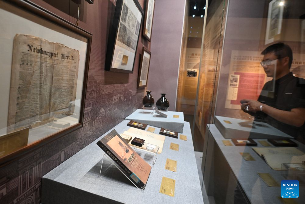 Exhibition spotlighting China-U.S. civilian exchanges held in Beijing
