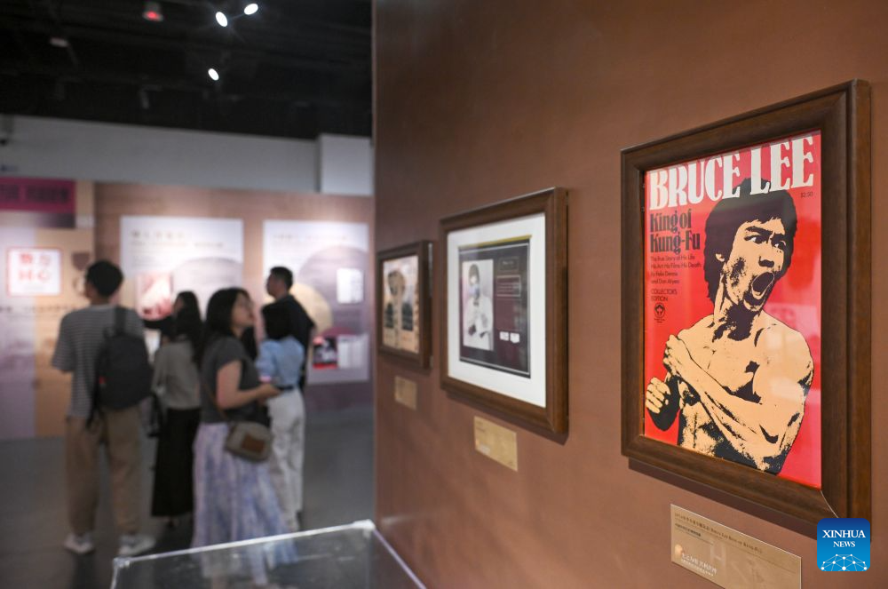Exhibition spotlighting China-U.S. civilian exchanges held in Beijing