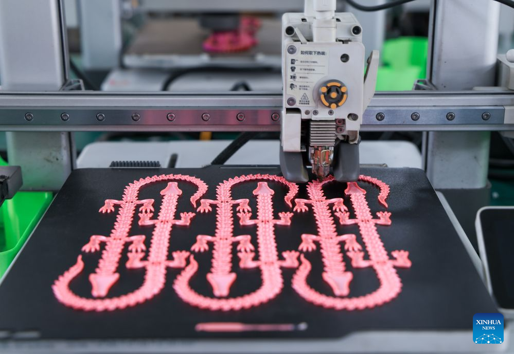 Consumer 3D printers gain popularity in China