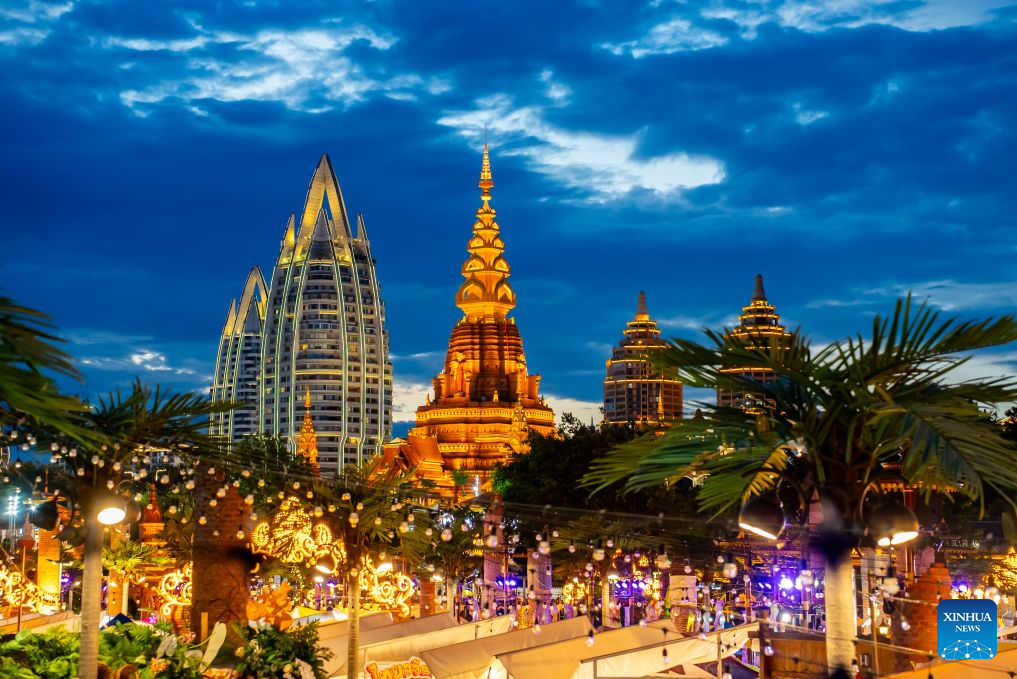 Night market of Xishuangbanna sees surge in visitor arrivals during summer peak tourism season
