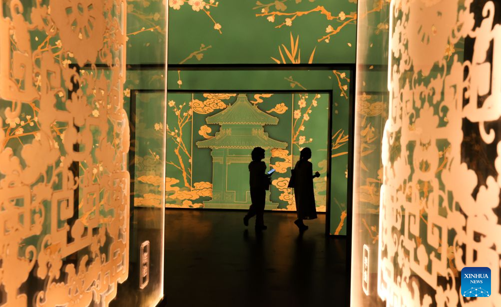 Immersive exhibition on Qianlong Garden held in Beijing