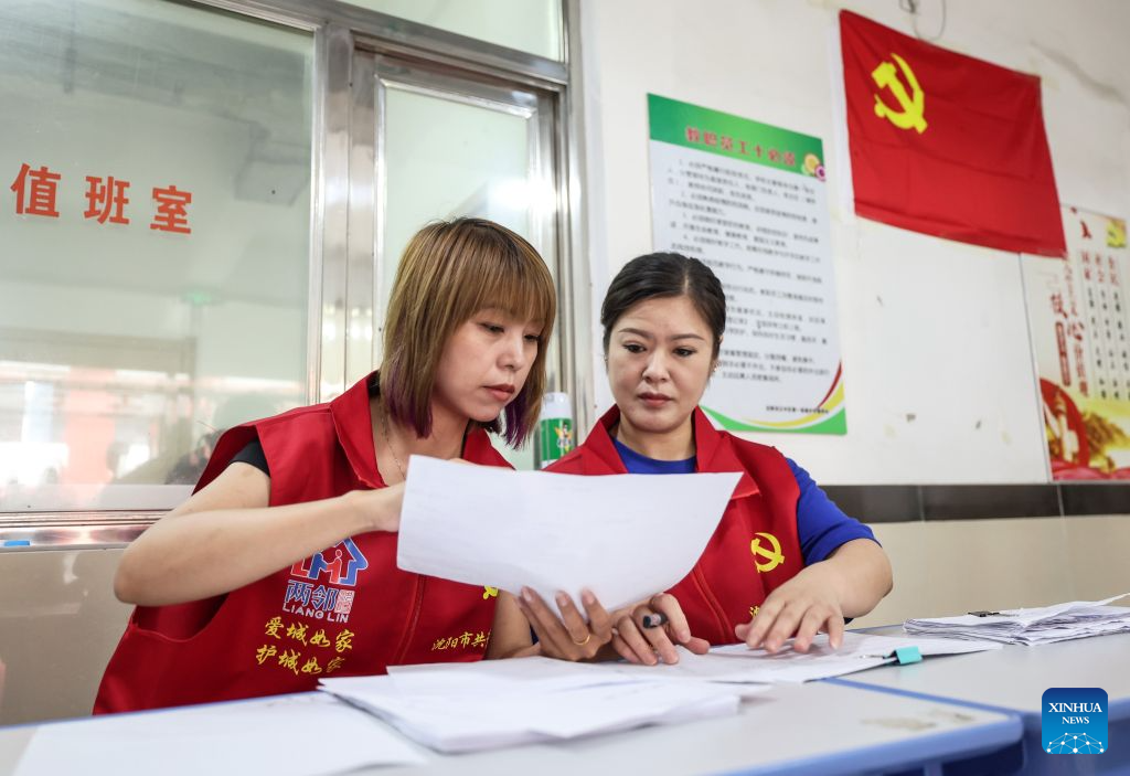 Rescue efforts underway in flood-hit areas across China