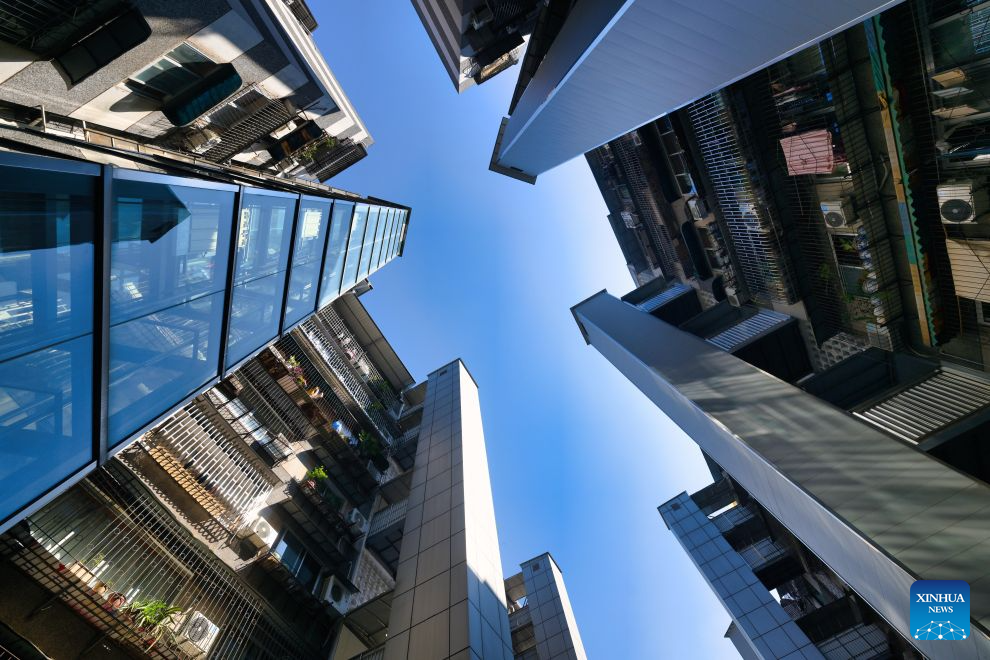 China steps up renewal of old urban residential compounds