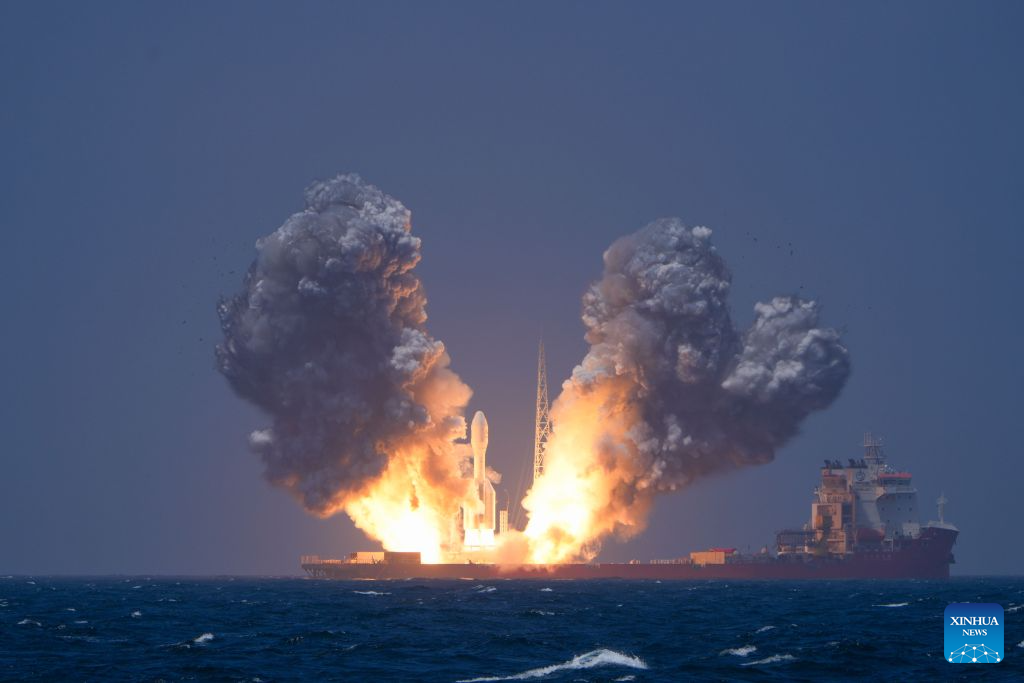 Chinese Gravity-1 rocket launches new satellites from sea