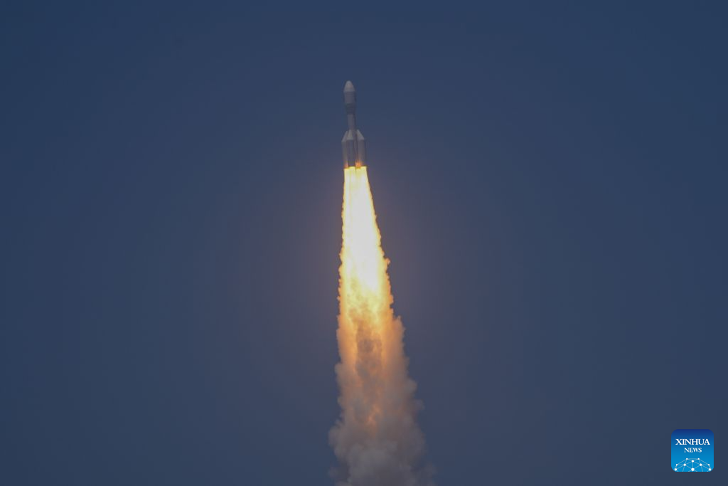 Chinese Gravity-1 rocket launches new satellites from sea