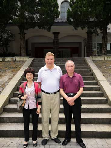鹊桥仙-致为领袖戴红领巾少年