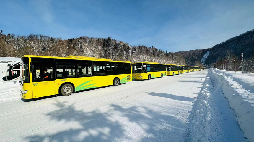 新春走基层｜黑龙江雪乡景区迎来客流高峰 东北民俗年味十足