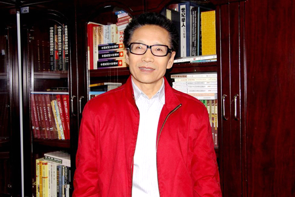诗评丨周溯源：岁月锤炼，诗歌壮行