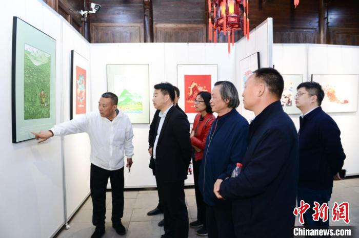 历时三年 浙江海宁画家绘就《南宋临安体育风情图》