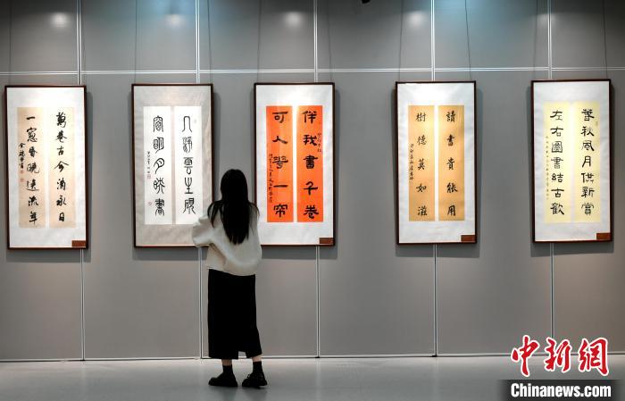 书里榕城画千年：福州书画艺术家作品展开展