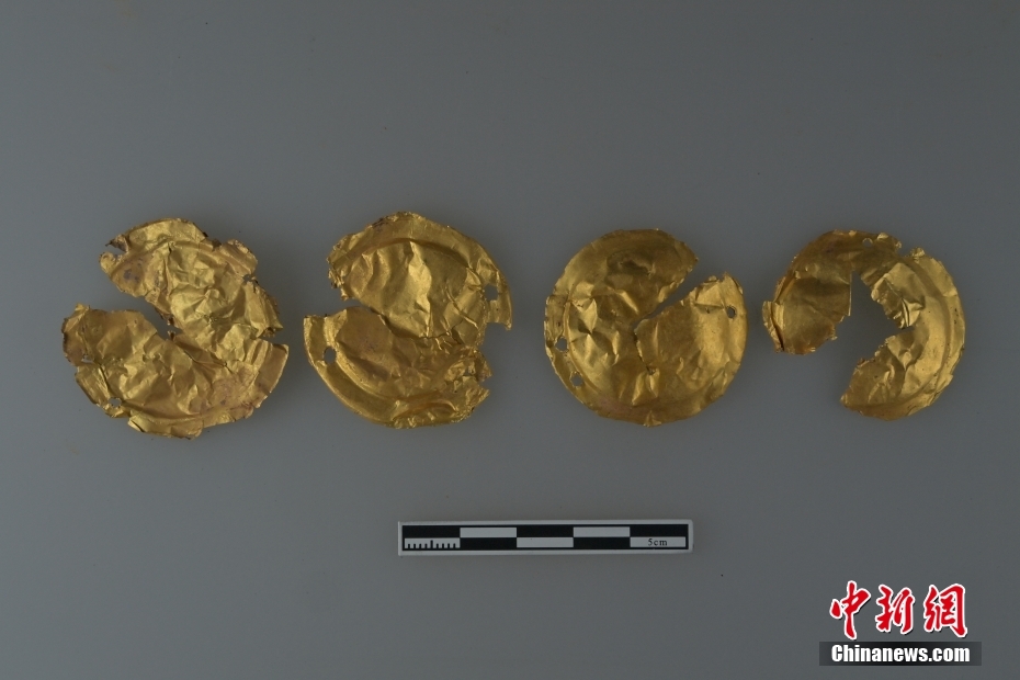 实探郑州书院街墓地考古现场：早于殷墟王陵近200年