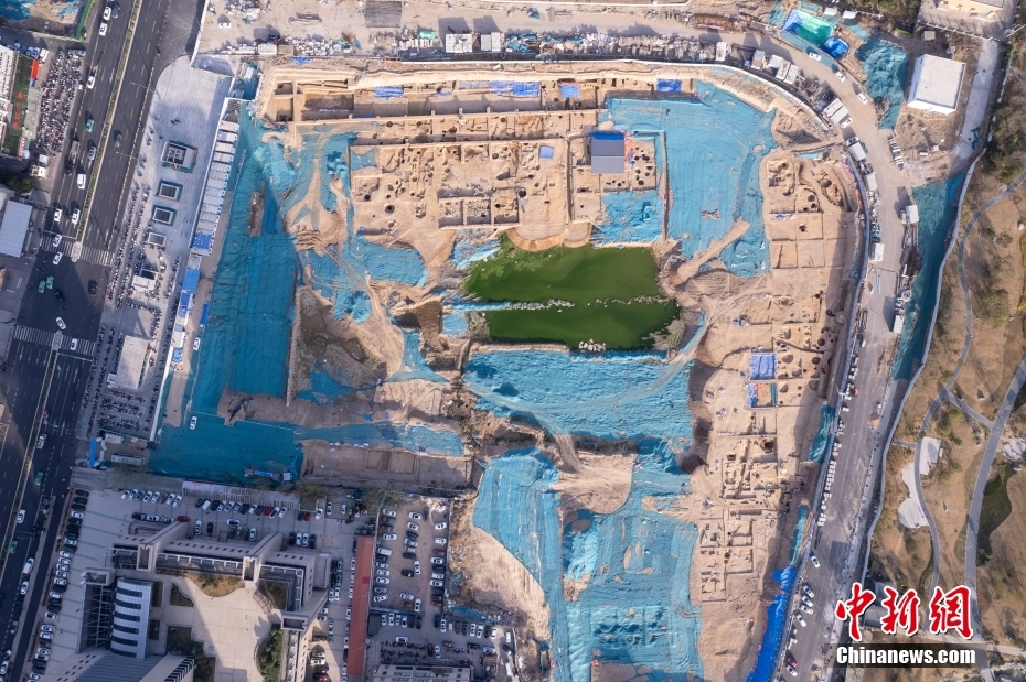 实探郑州书院街墓地考古现场：早于殷墟王陵近200年