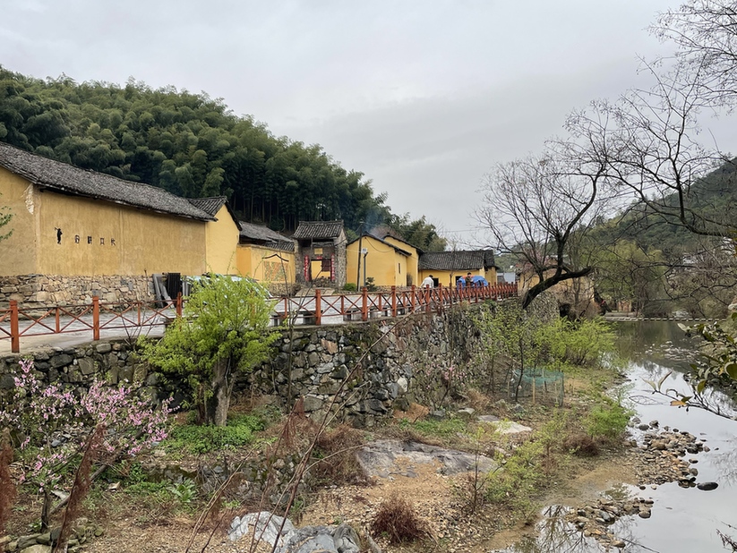 三界灵秀地 梦境黄柏山