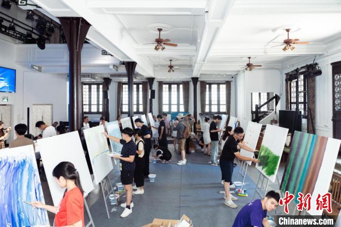 两岸青年书画会友 常州笔墨架起两岸“连心桥”