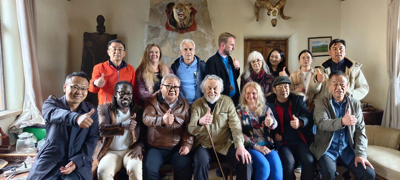 吉狄马加:诗人必须面对这个世界,因为诗人永远是人类文明的儿子