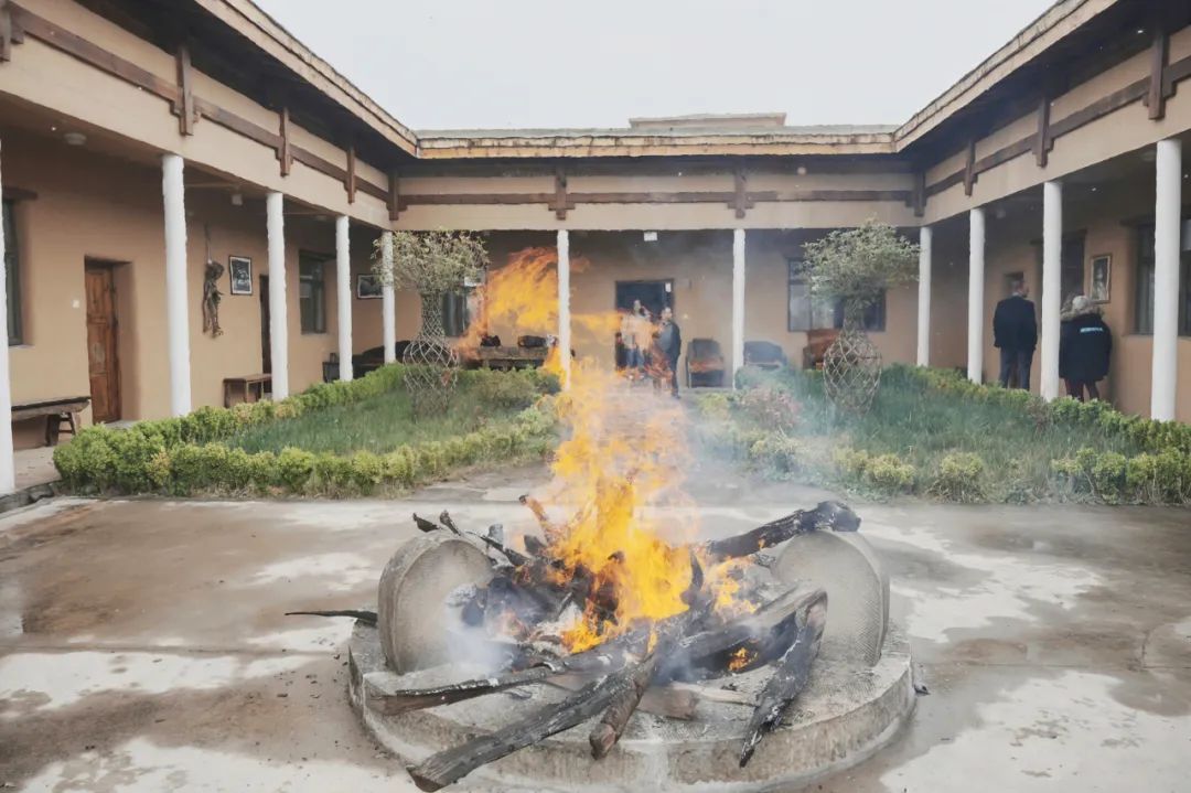 吉狄马加:诗人必须面对这个世界,因为诗人永远是人类文明的儿子