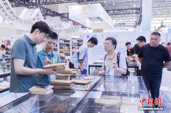 “书博会”寻踪:如何让一座城爱上阅读?