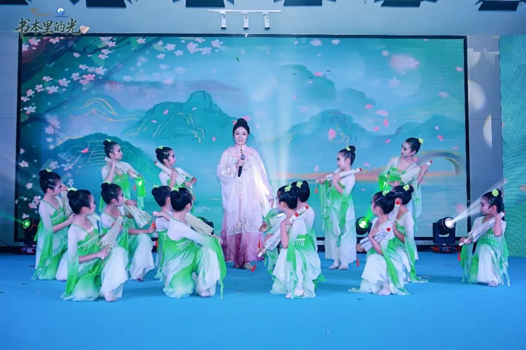 书香传情润中山全民阅读启新程——“书本里的光”主题展演圆满落幕