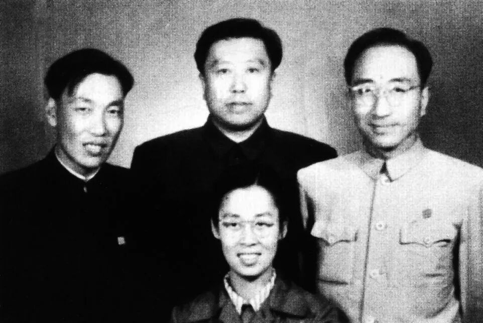 “艺术巨匠”安波