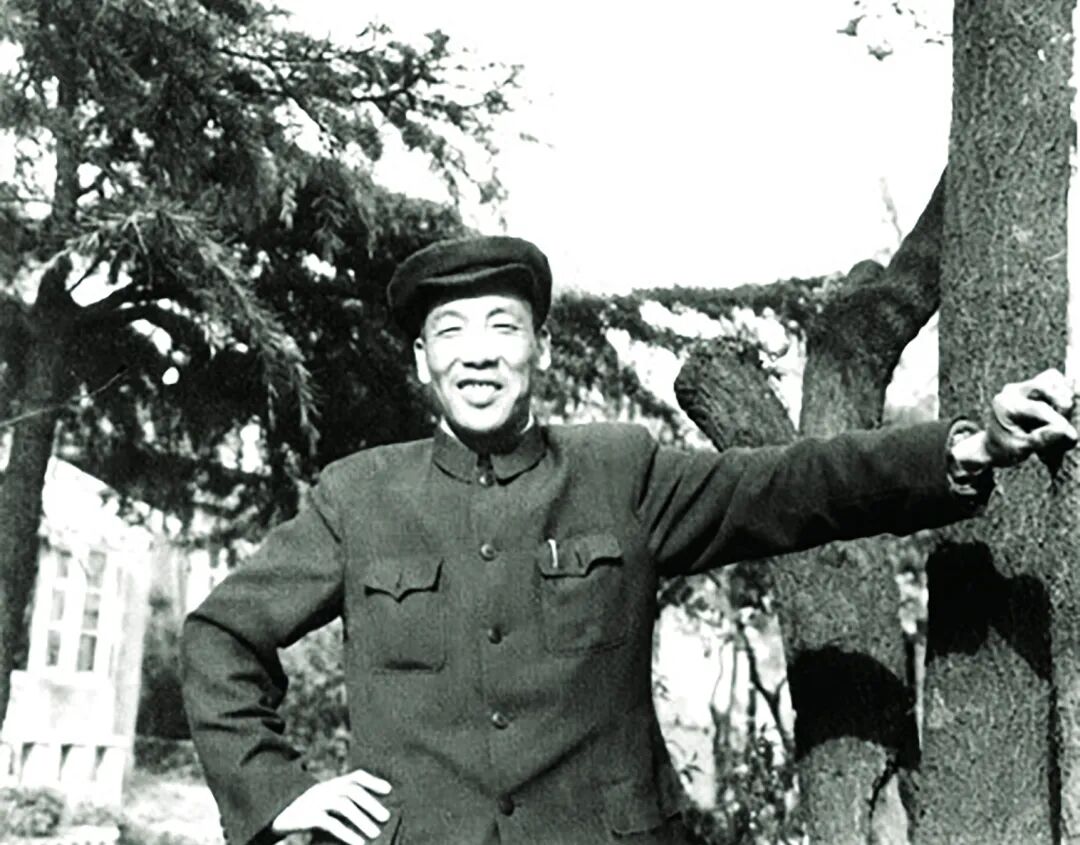 “艺术巨匠”安波