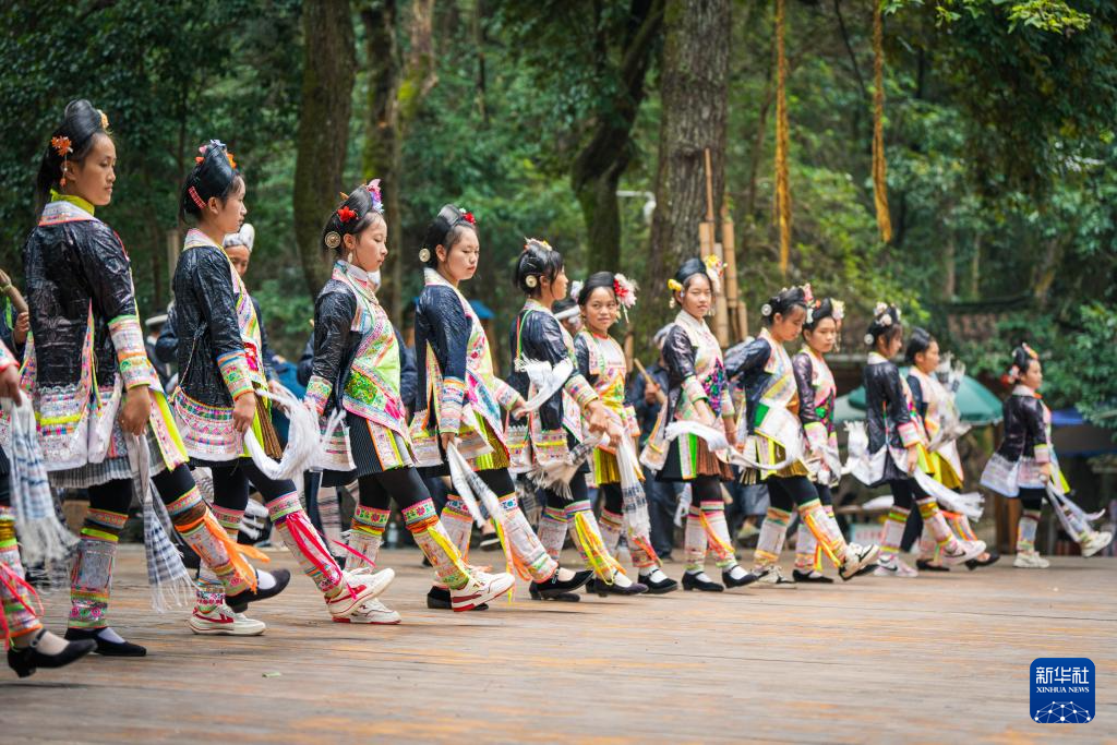 文化中国行·传统村落人文影像志｜岜沙村：“最后的枪手部落”