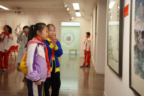 三美合璧奏响美育新乐章 “言恭达助学行动”首届全国诗书画展开展