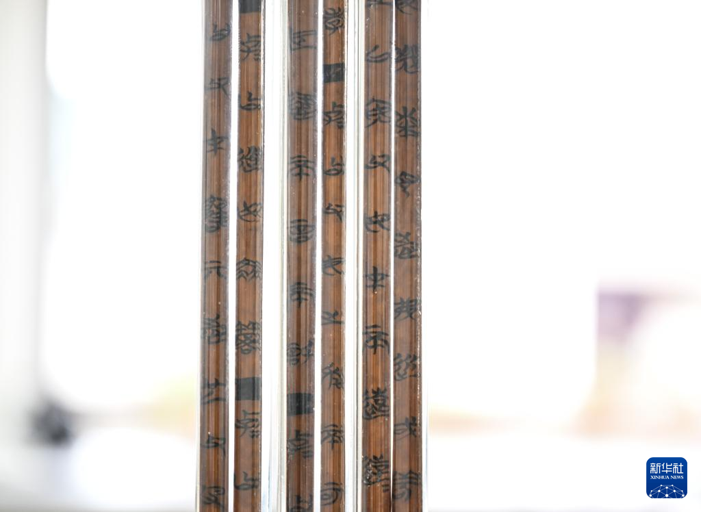 唤醒“沉睡”的简牍