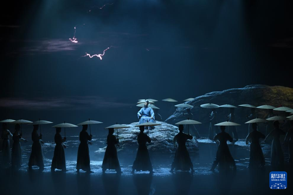 文旅舞台剧《月映武夷》上演