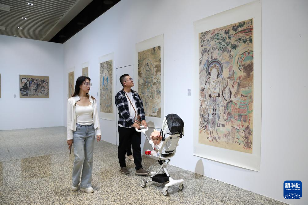 敦煌文博会展现多彩丝路文化