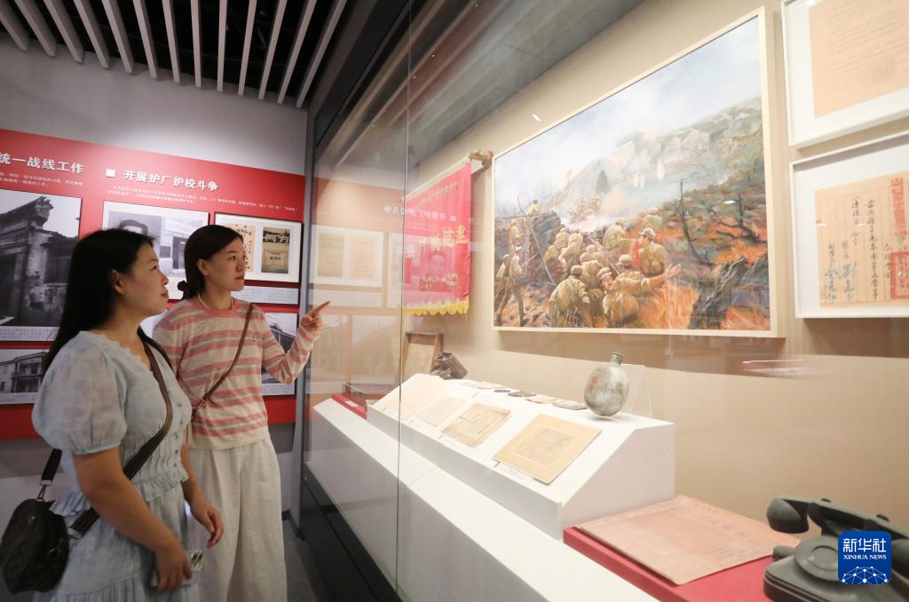 红色精神薪火相传